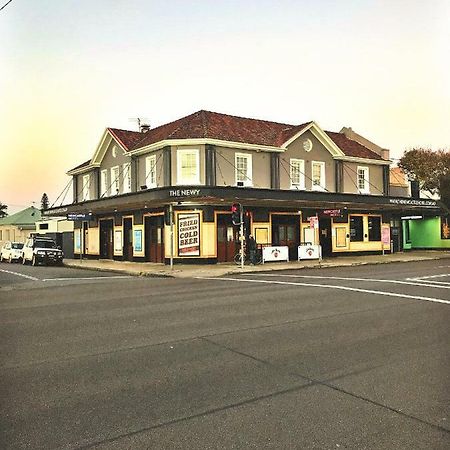 Newcastle Hotel Exterior photo